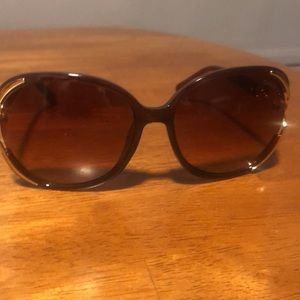 Chanel (female) sunglasses